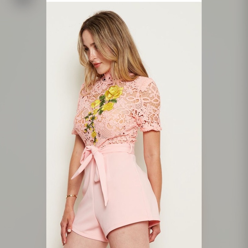 Lace Floral Tie-Waist Pink Romper